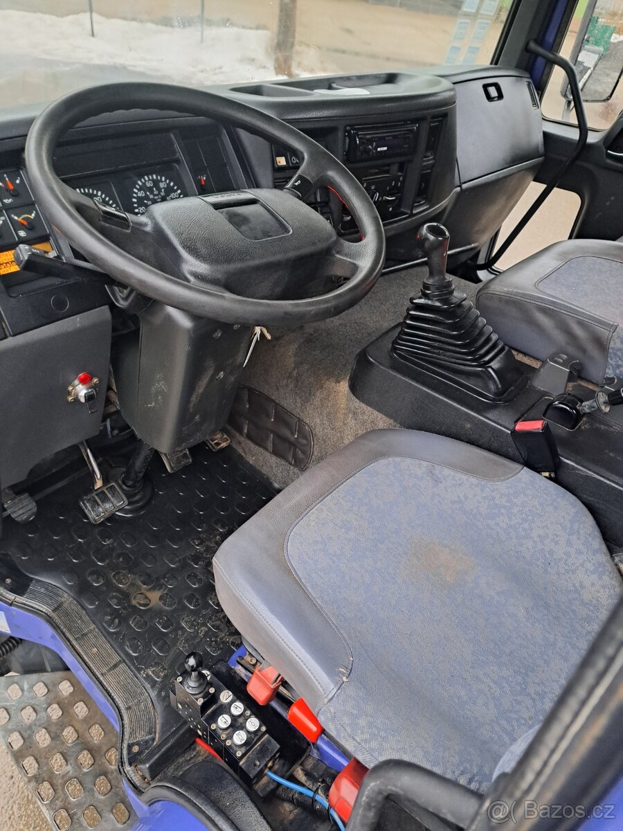 Prodám Volvo FL220 hakovy nosič kontejnerů - 8