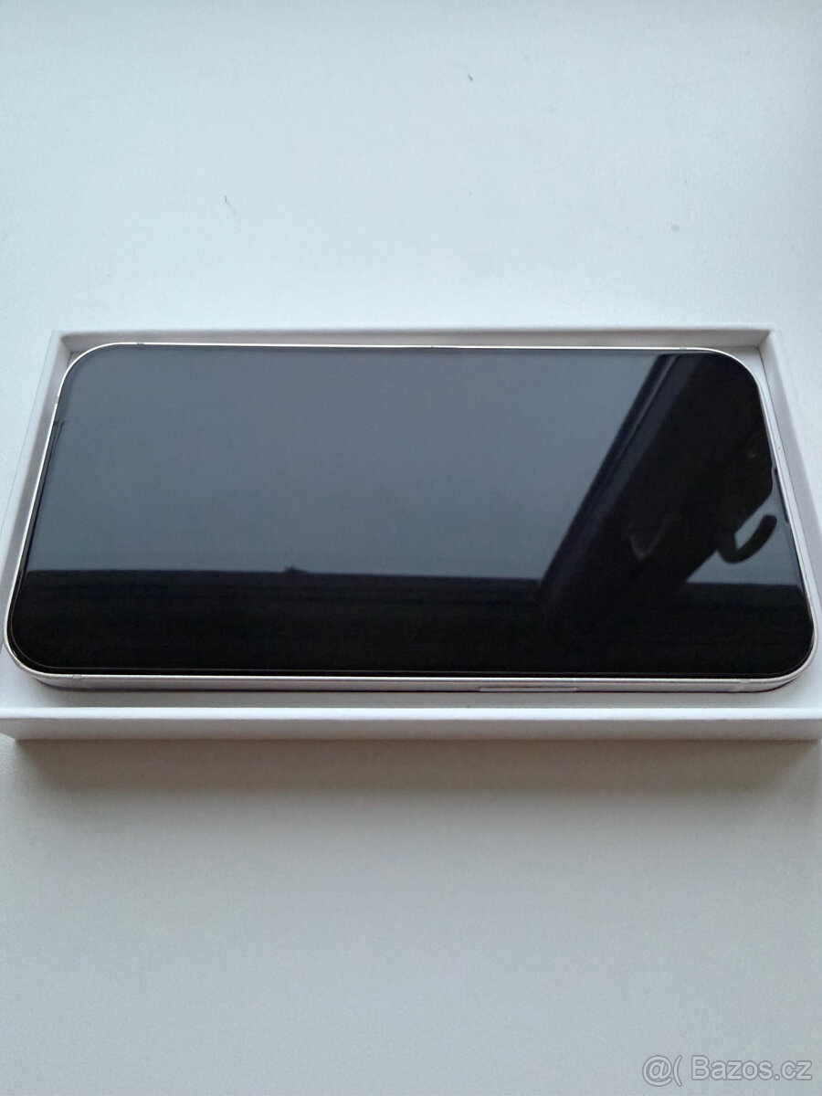 iPhone 13 White 128GB - 8