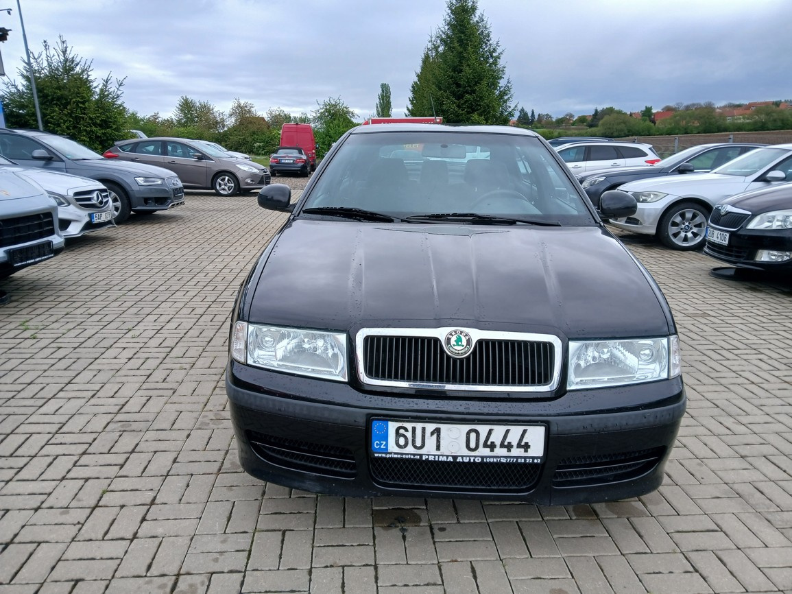Škoda Octavia Tour 1,6 LPG 1.majitel Nová TK - 8