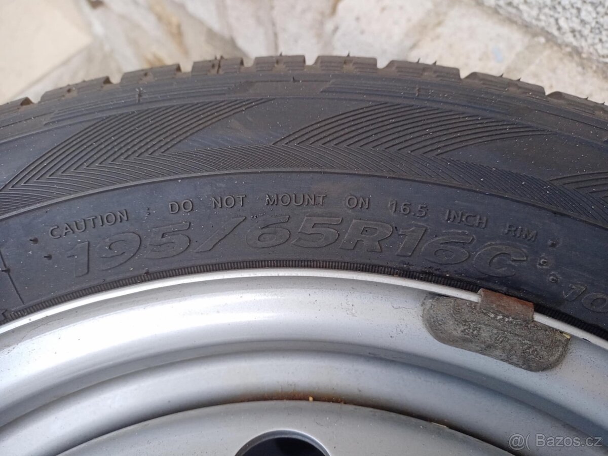 Plechová kola se zimními pneu R16, Renault Trafic - 8