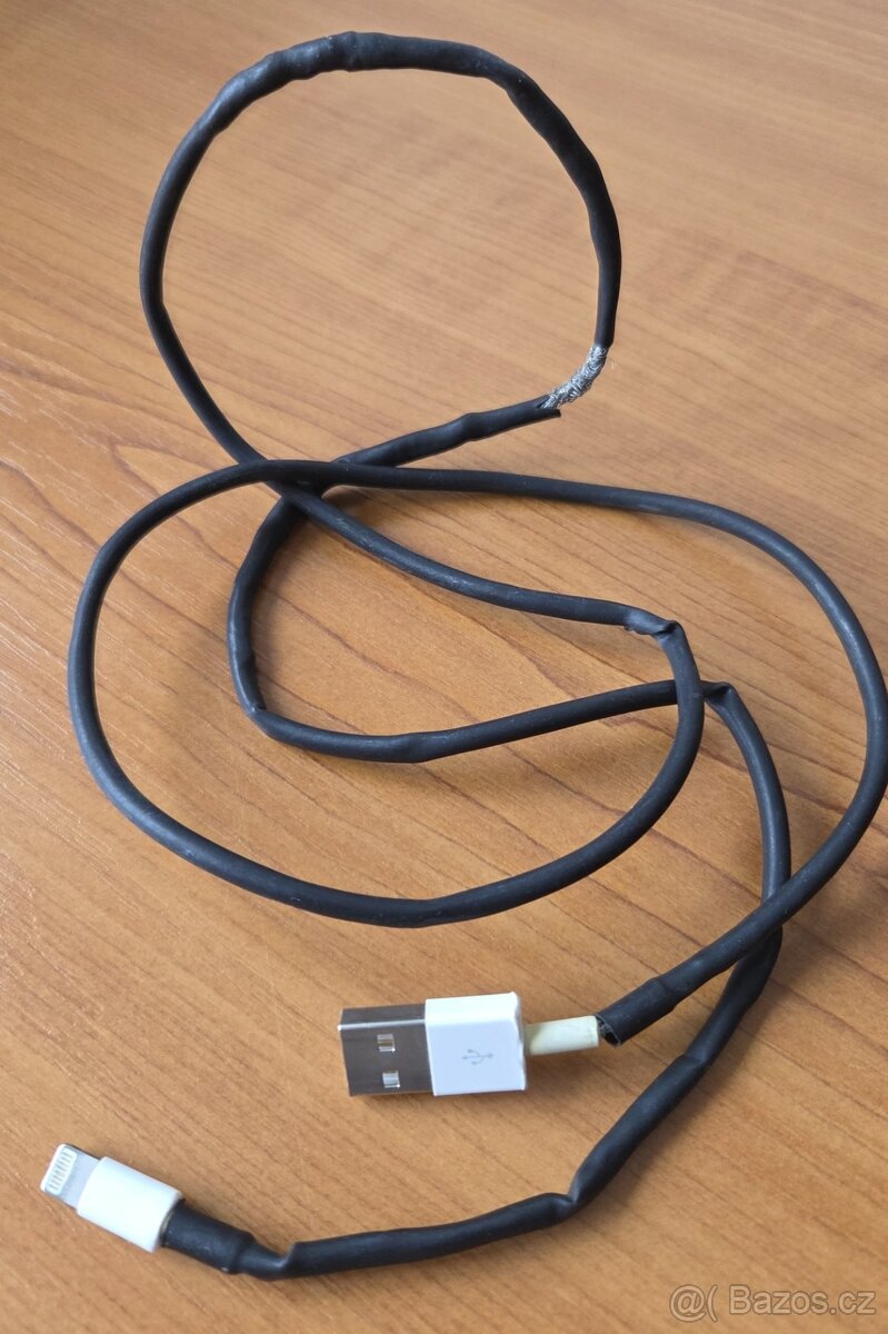 Apple iPhone SE 32GB zlatý - 8