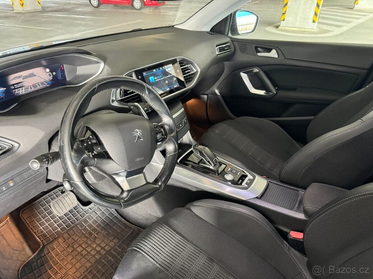Peugeot 308 SW - 8