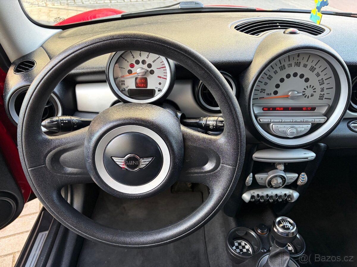 Mini One Clubman 1,4i 70kW, serviska - 8