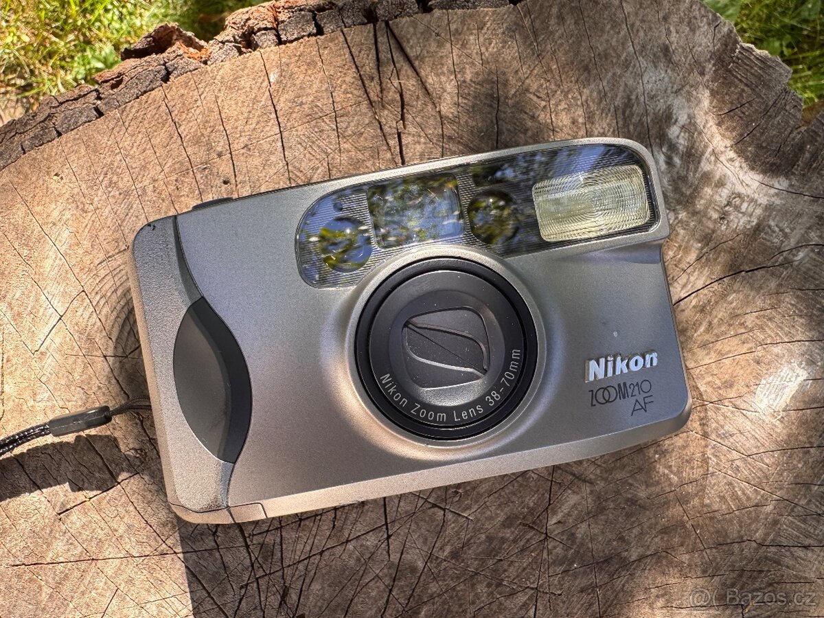 Nikon Zoom 210 AF - 8