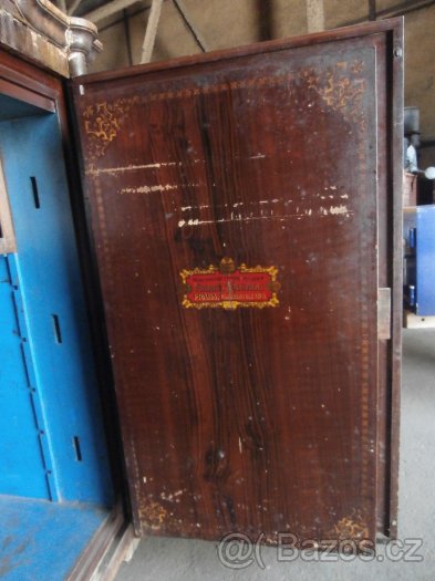 Trezor starožitný popelka Karel Kauble Praha za 12.000 kč - 8