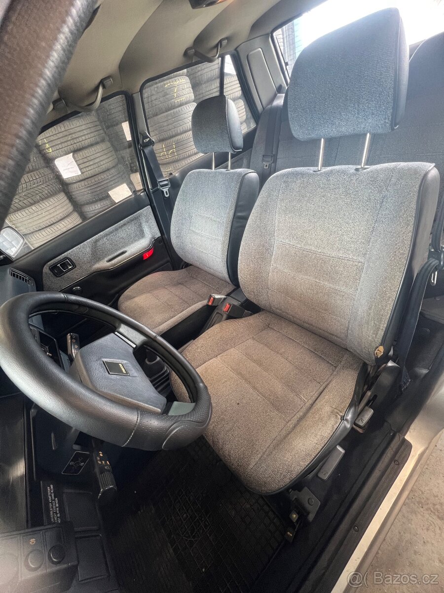 Prodám Mazda 323 BF sedan 1,6 (1987) rarita mezi youngtimery - 8