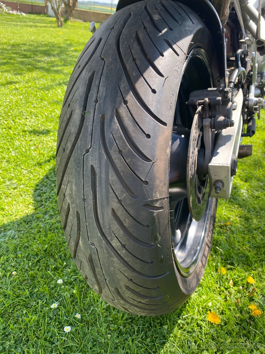 Yamaha FZ6 Fazer - 8