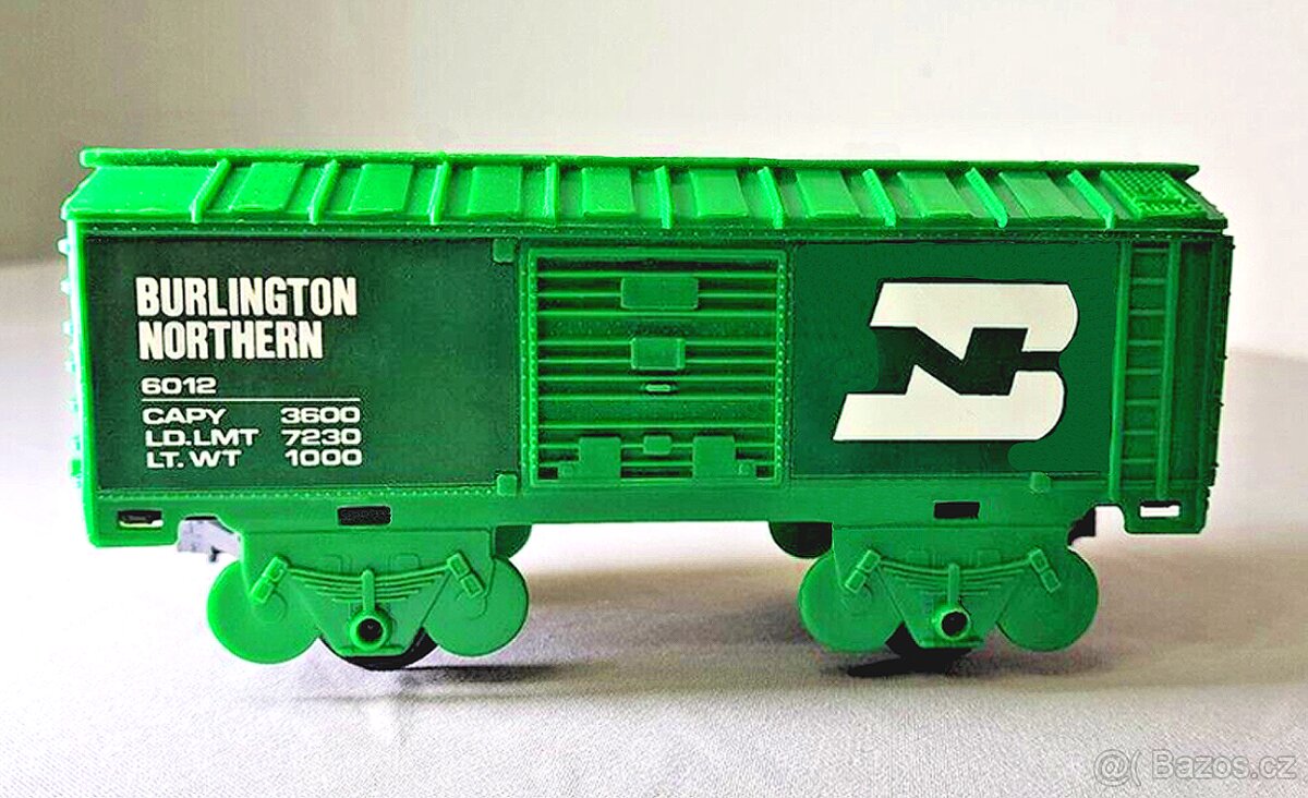 Lokomotiva s přídavnými vagonky - 8