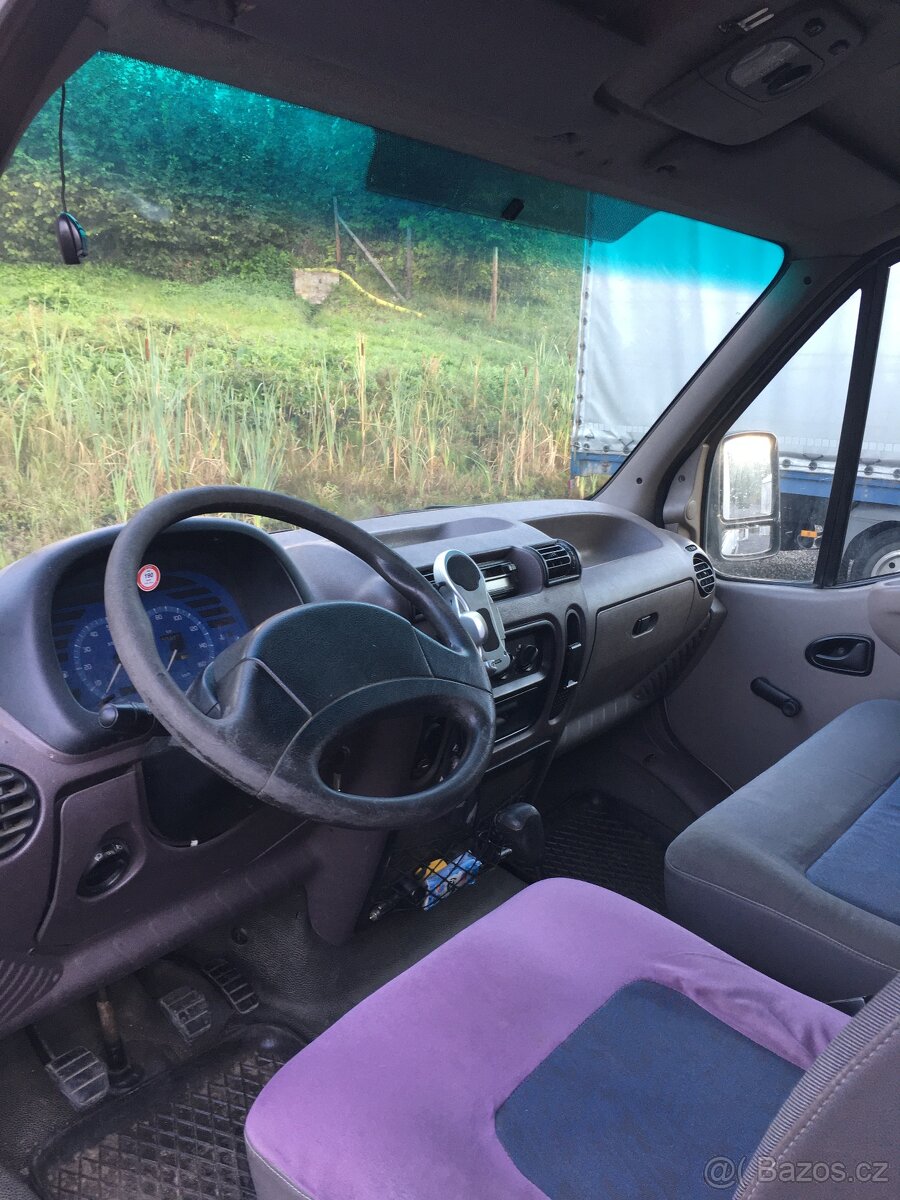 Prodám Renault Master 2,8TDI Furgon - 8