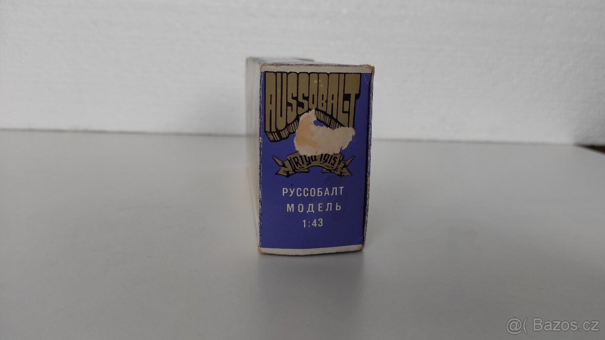 Russobalt model 1/43 zeleny - 8