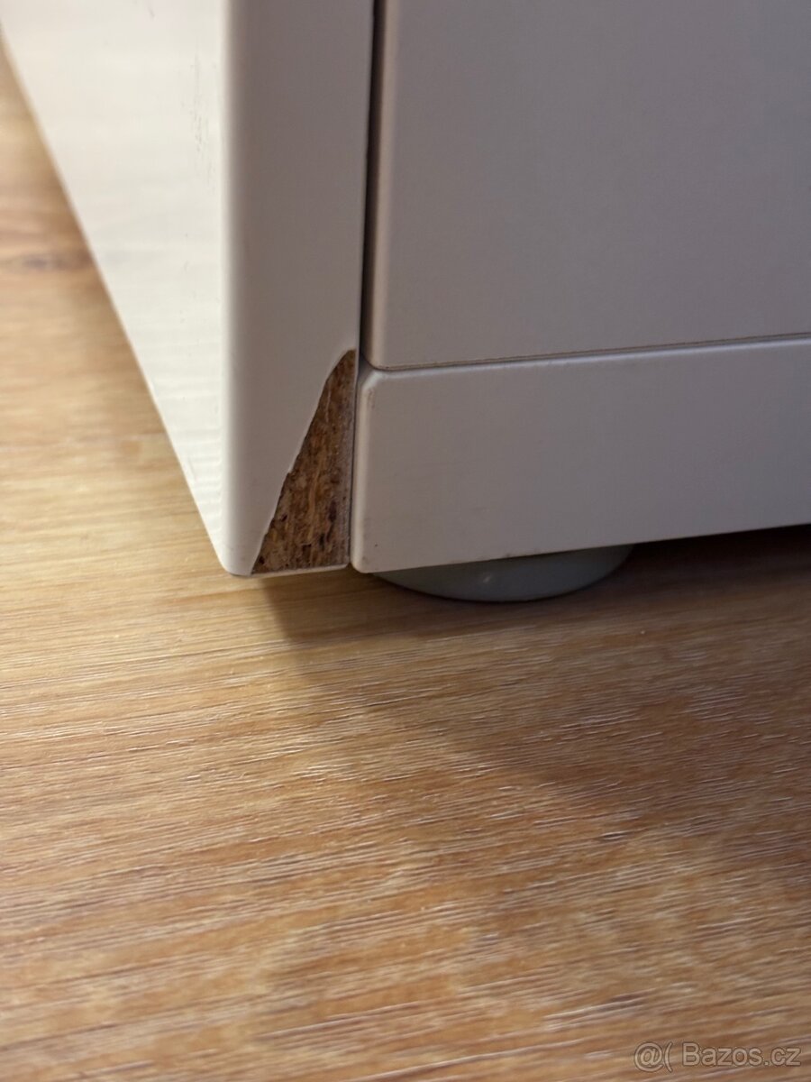 Ikea Besta skříň - 8