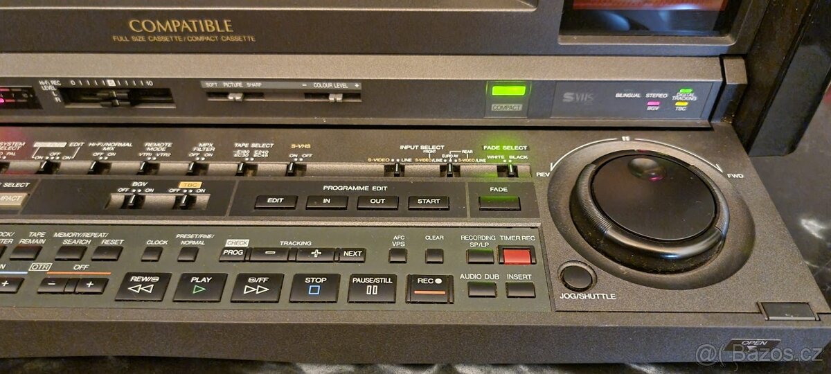 Panasonic NV-V8000EB - 8