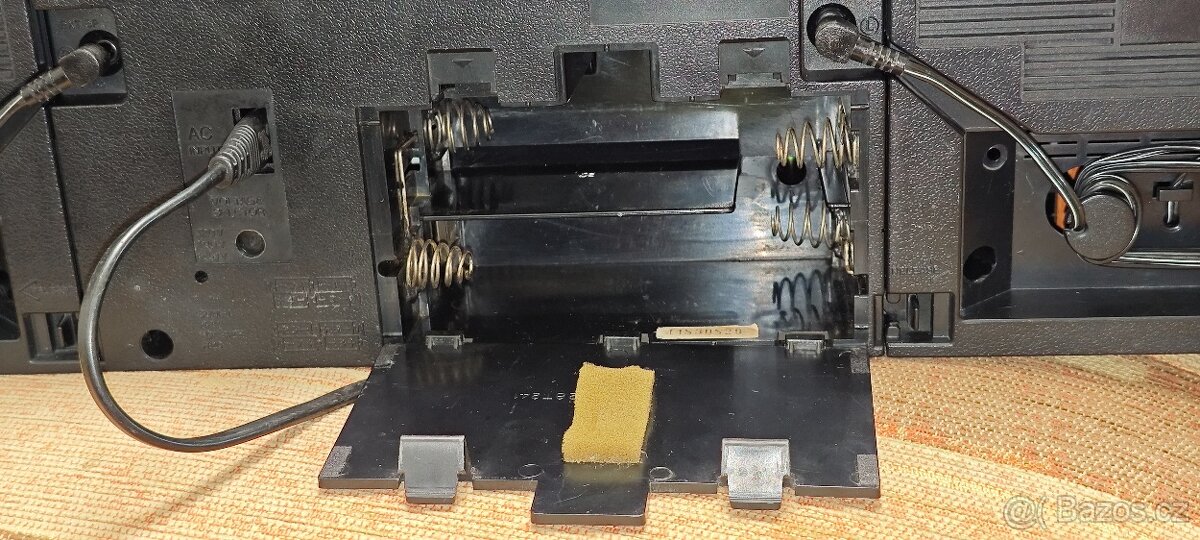 Sanyo C12 Boombox 1983 - 8