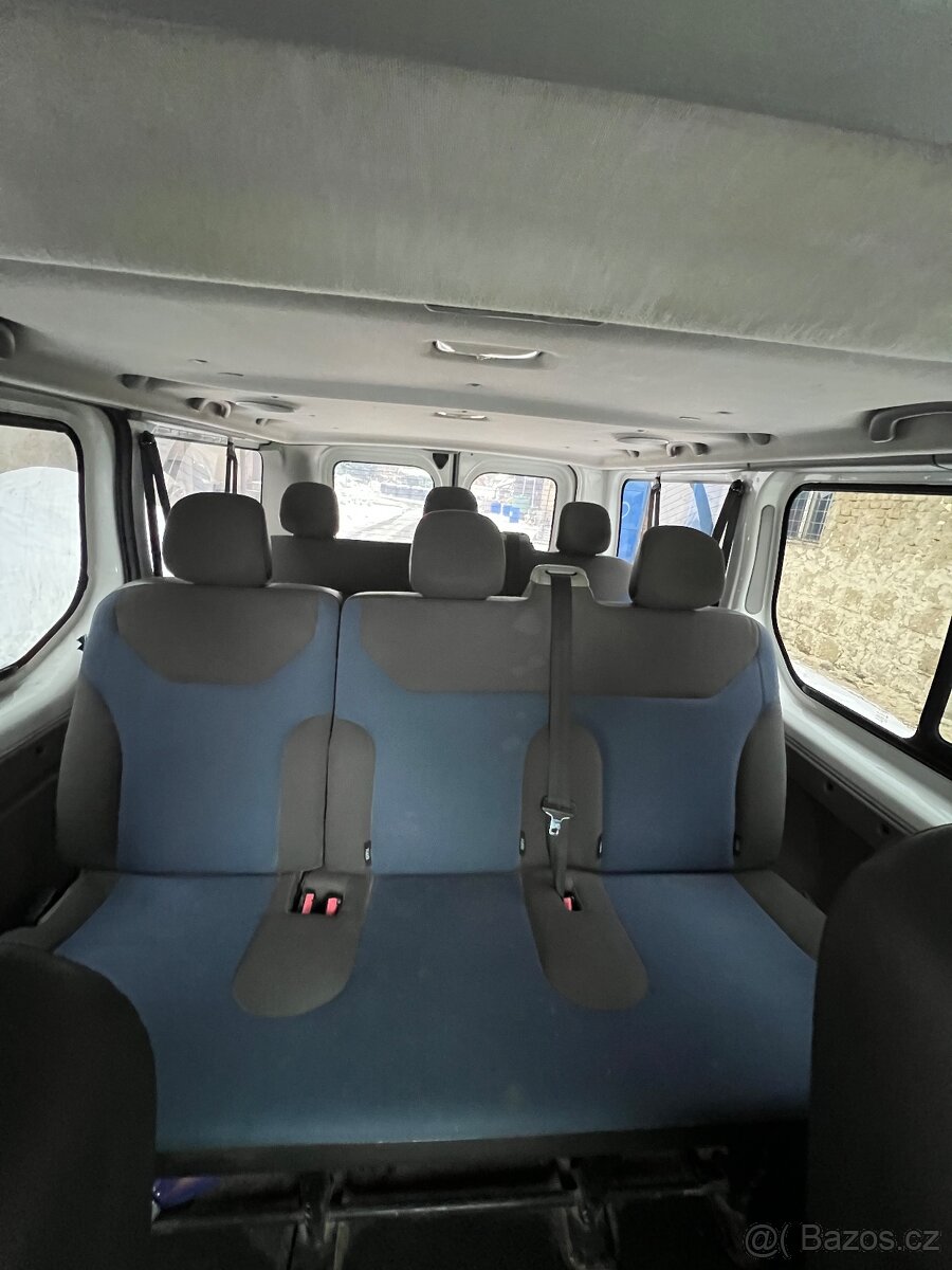 Renault Traffic Passenger Long - 8