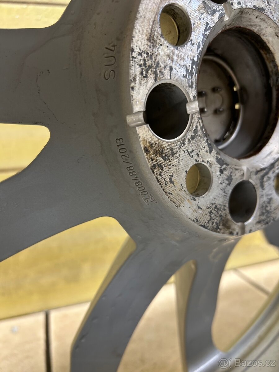 Audi 18 ALU disky 4N0601025A - 8