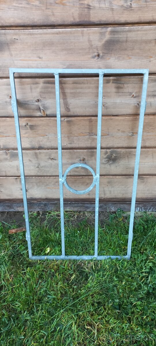 Mříže do oken - pozinkované - 8