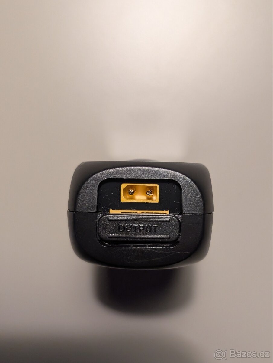 Nabíječka ToolkitRC M4 Pocket – 80W, 1–4S (XT60 / USB-C)
- 8