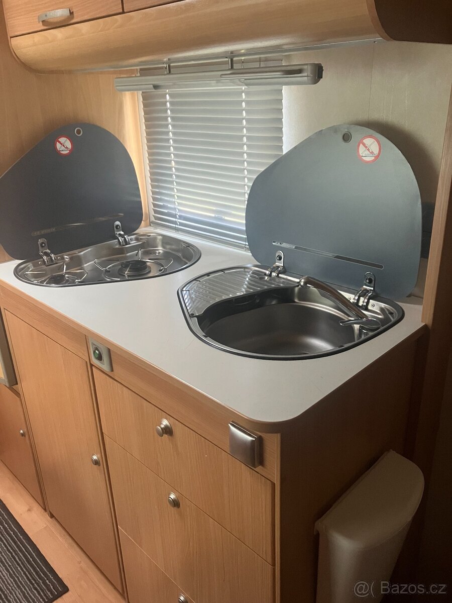 Karavan Adria Altea 542, ČR, nová STK, 6 míst - 8