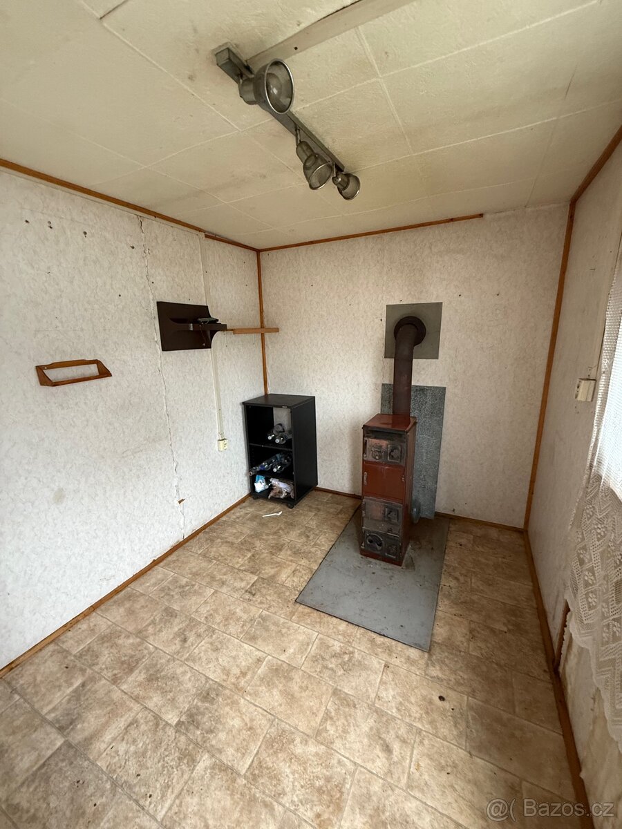 Maringotka JZD SLUŠOVICE obyvatelná - 8