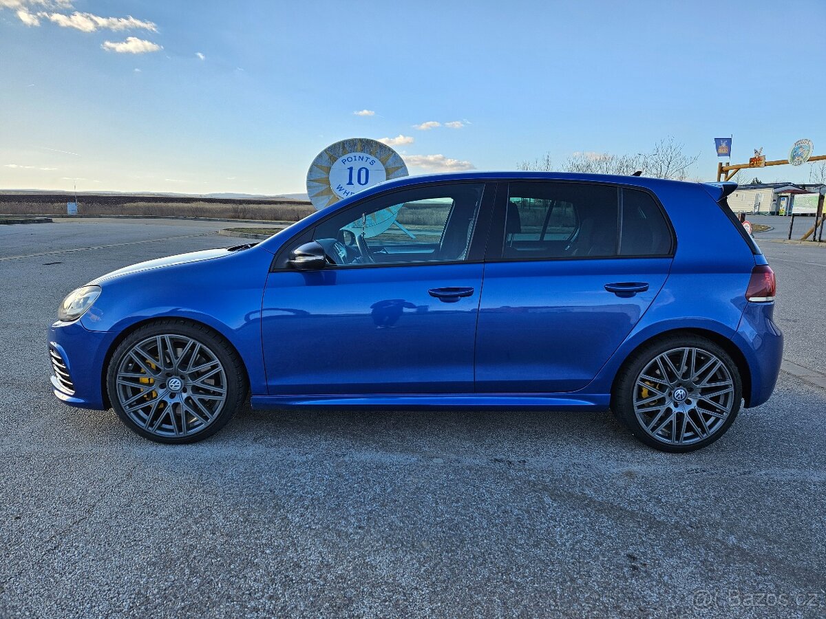 VOLKSWAGEN GOLF 6R - 8