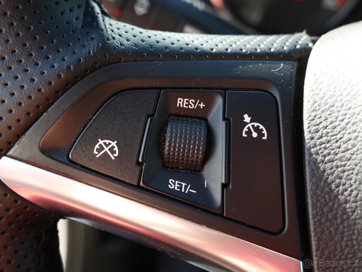 Opel Meriva 1.4i , 74 kW benzín, 2010 - 8