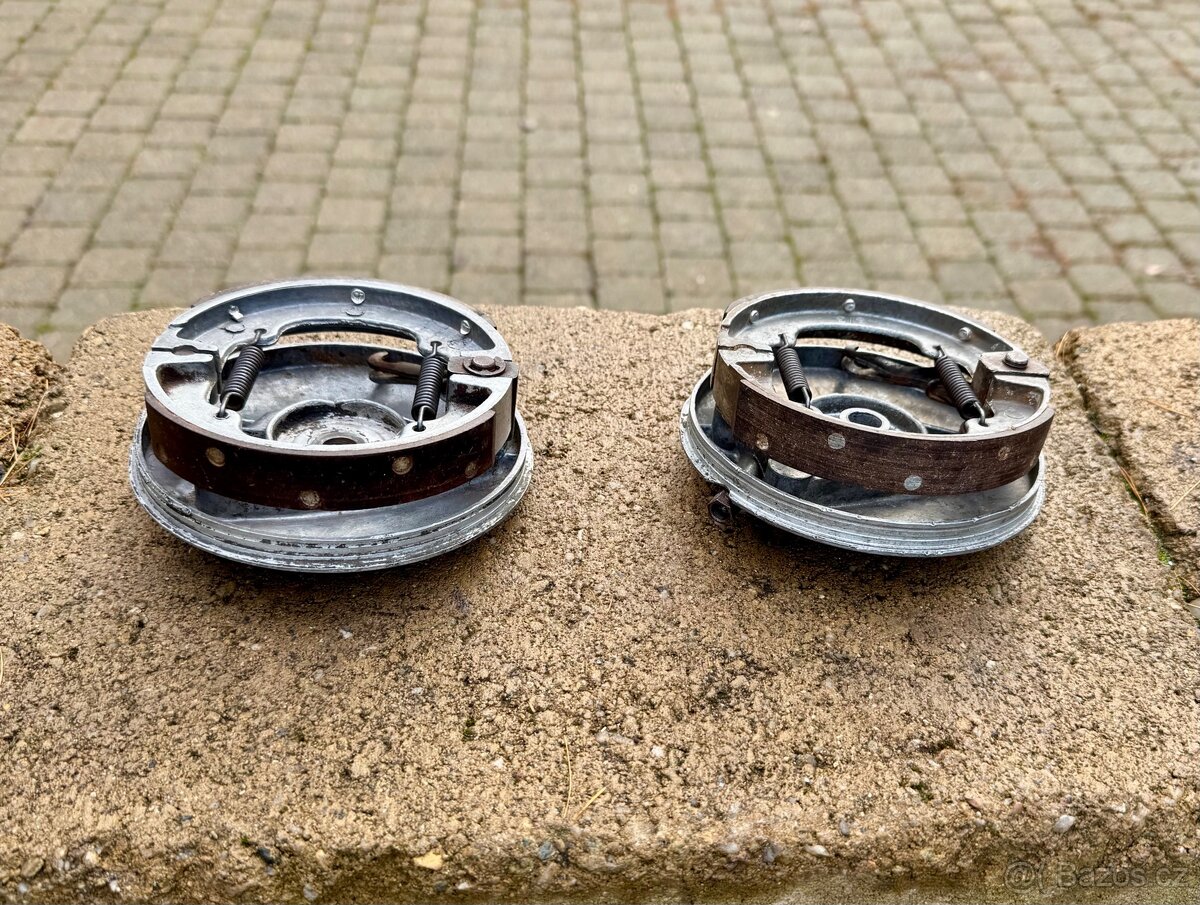 Jawa 50 pionyr fichtl - brzdové štíty - 8