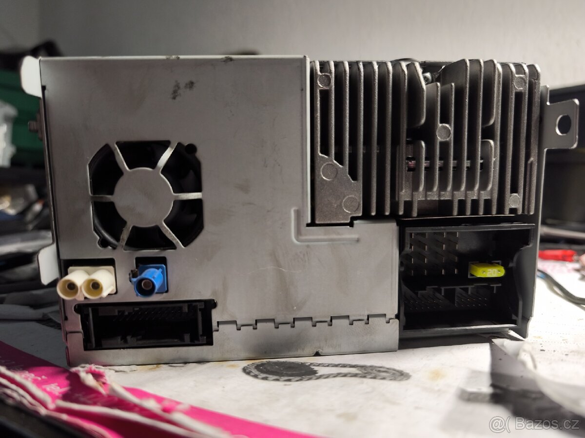 VW RNS510 1T0035680B aktualizované - 8