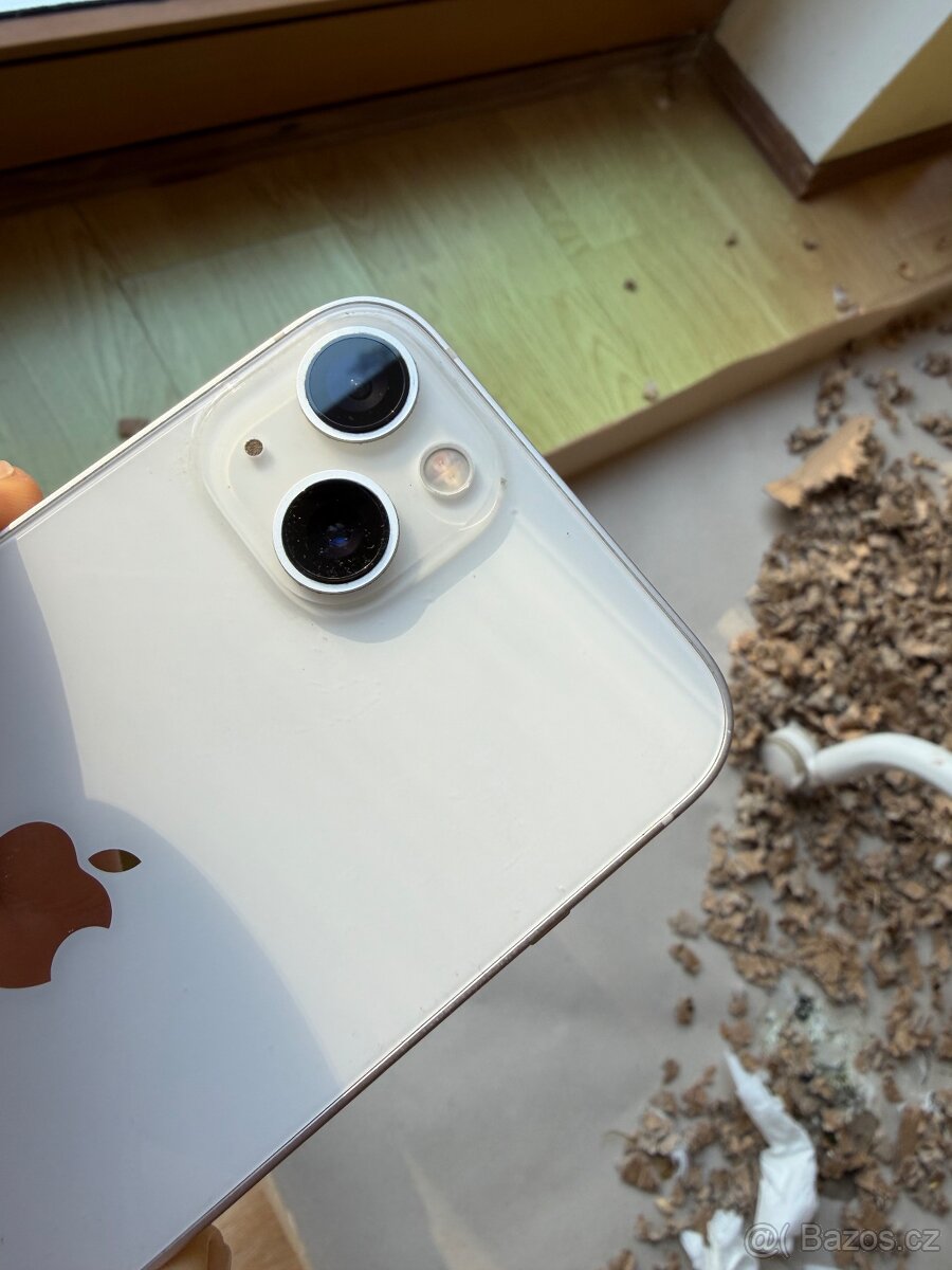 Prodám iPhone 13 128 GB - 8