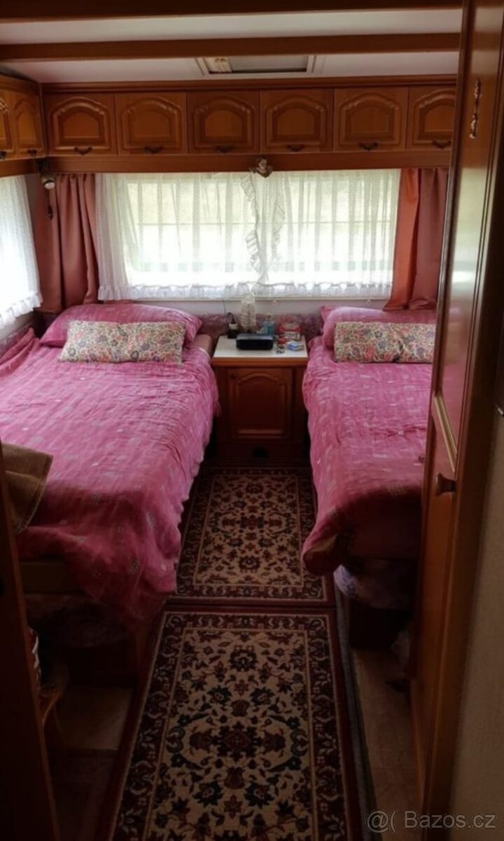 Karavan obytný přívěs HOBBY DE LUXE LAND HAUS - 8