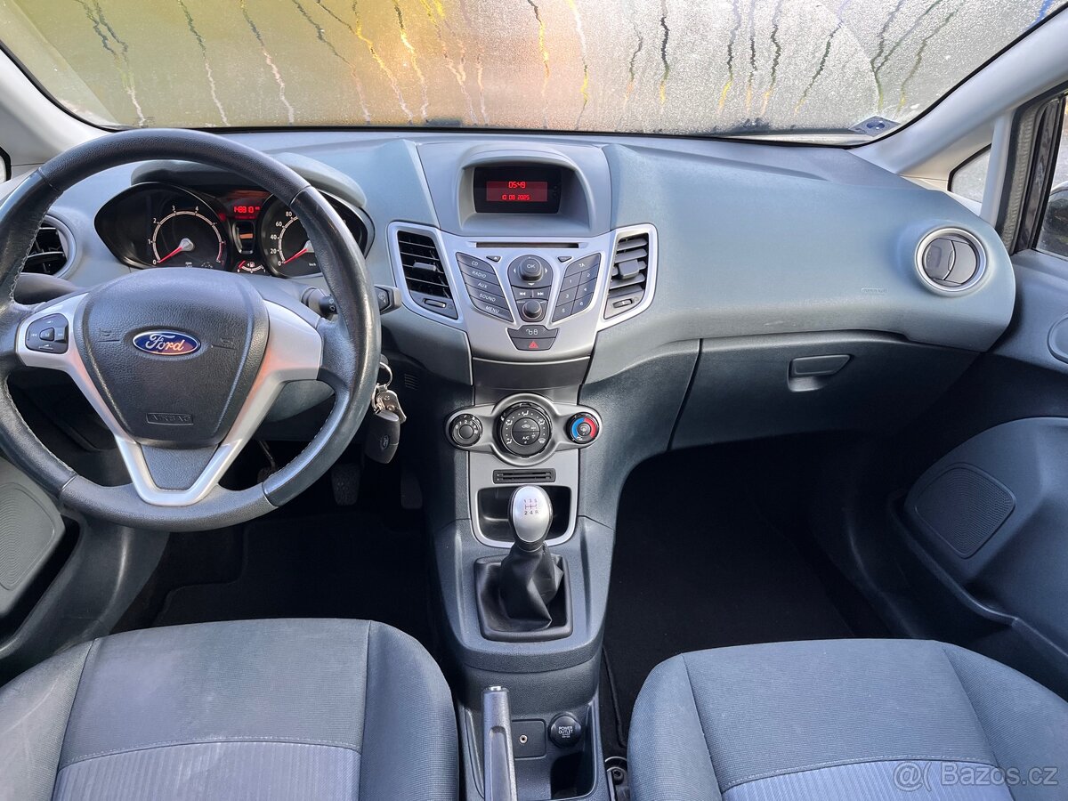 Ford Fiesta 1.25 i 60 kw 12/2010 klima 148tis.km - 8
