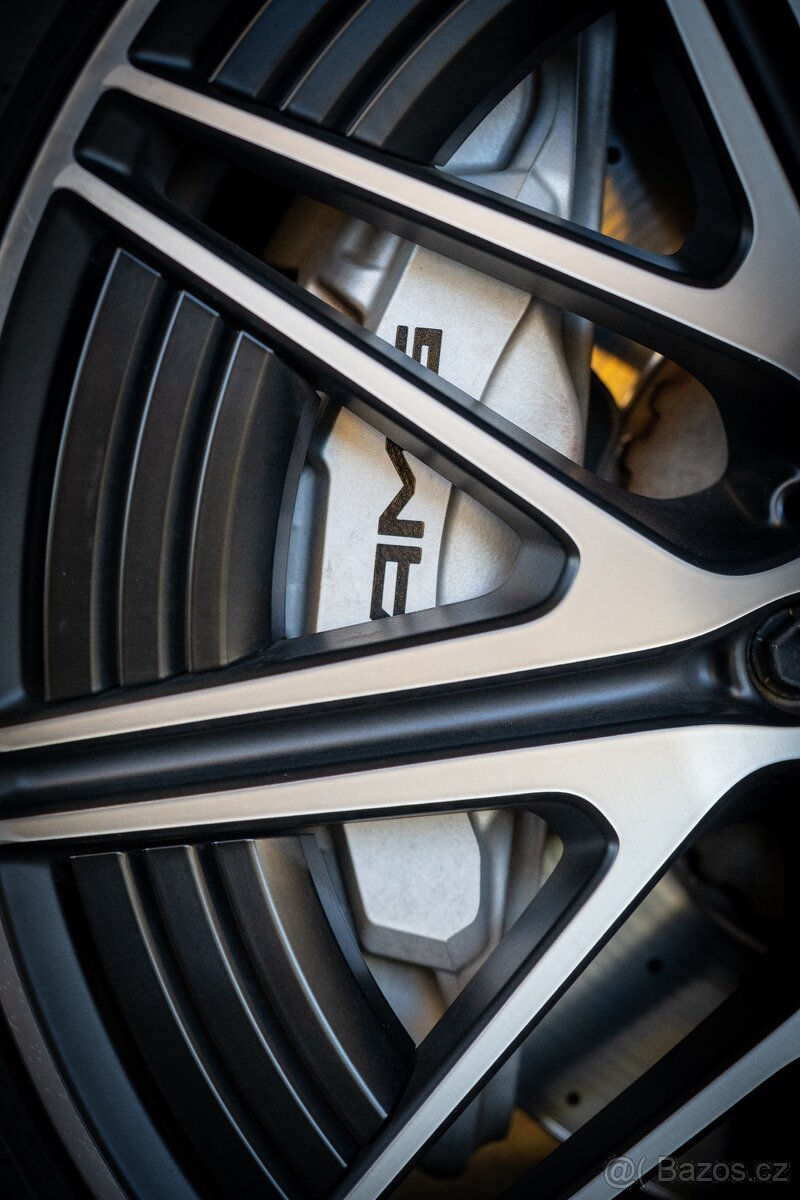 Mercedes C43 AMG 4MATIC + - 8