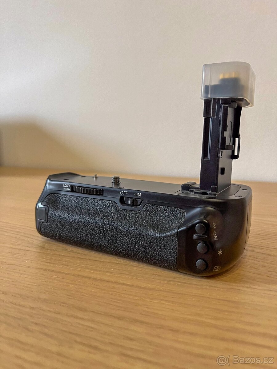 Canon 6D Mark II + příslušenství - 8