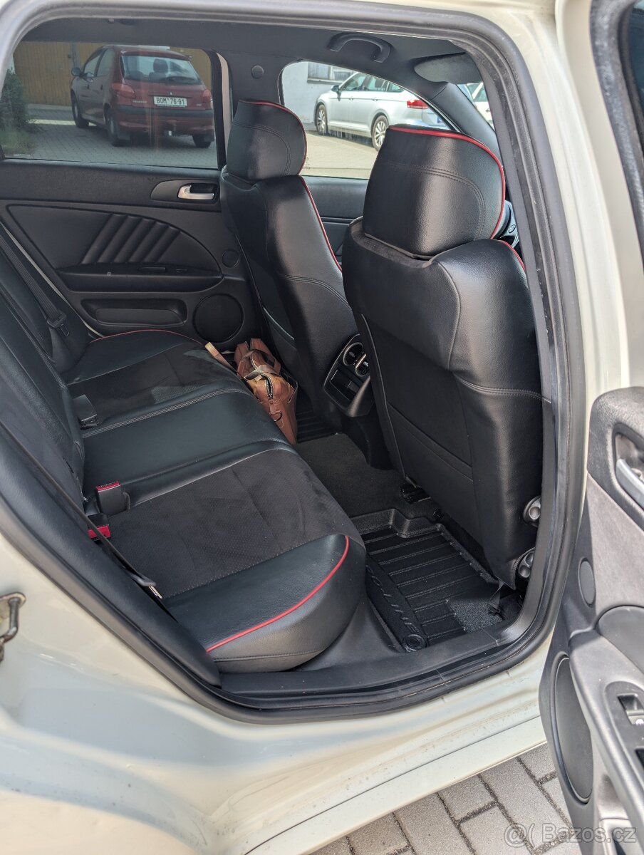 Prodám Alfa Romeo 159 1.9JTDm Ti, Sportwagon - 8