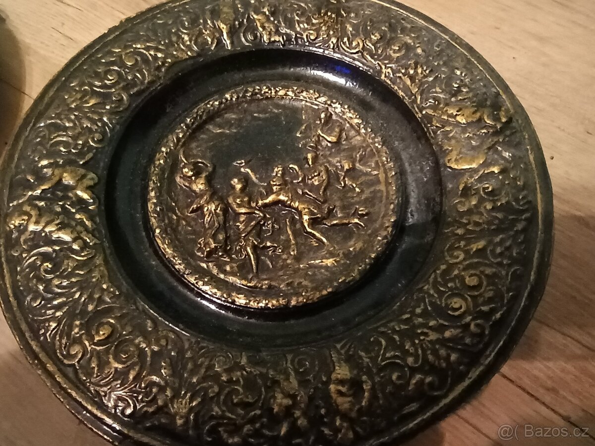 prodam Litinové talíře - blanenská umělecká litina - 8