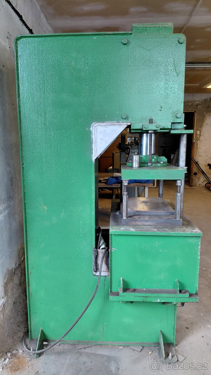 ROZPRODEJ STROJŮ - 8