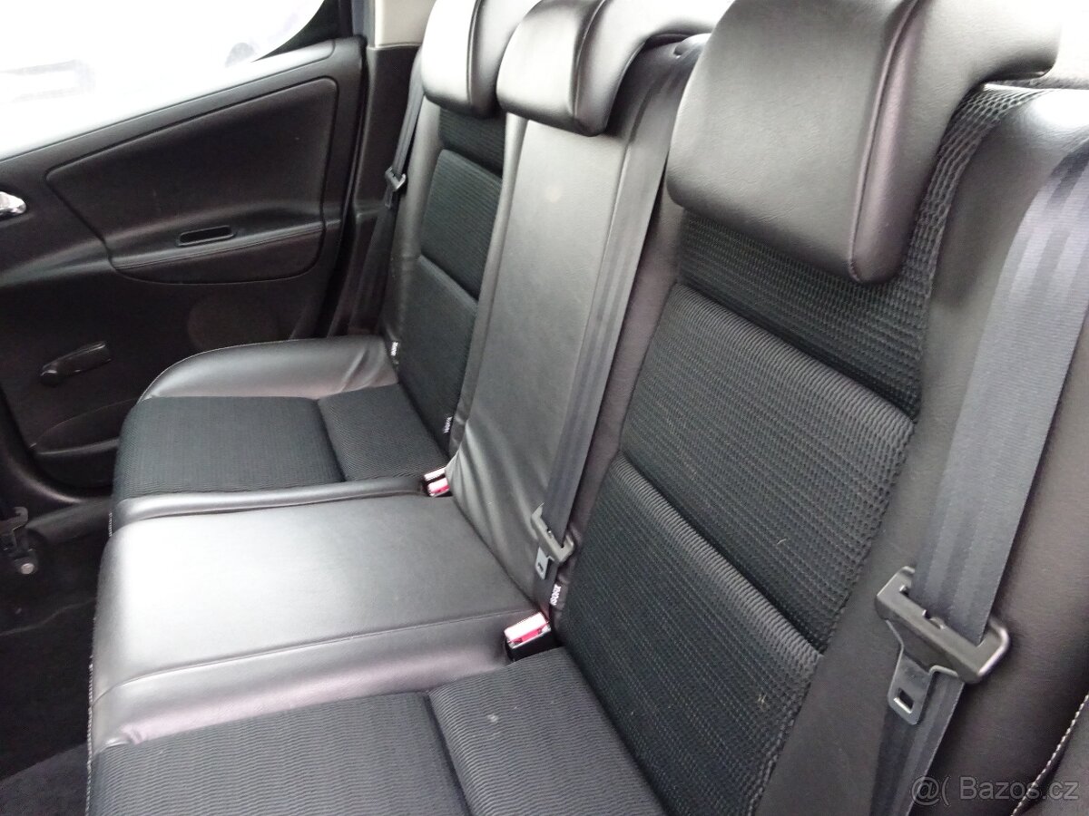 Peugeot 207 1,6 HDI - 8