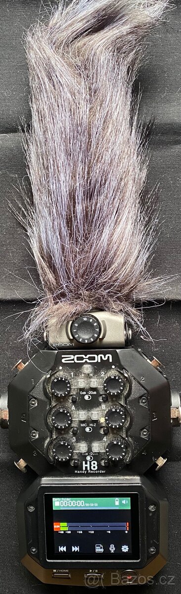 Zoom H-8, set mikrofonů a příslušenství, perfektní stav - 8
