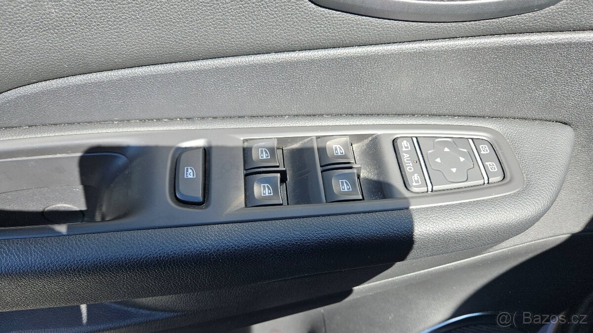 RENAULT CAPTUR 1,2 TCe 87 kW - 8