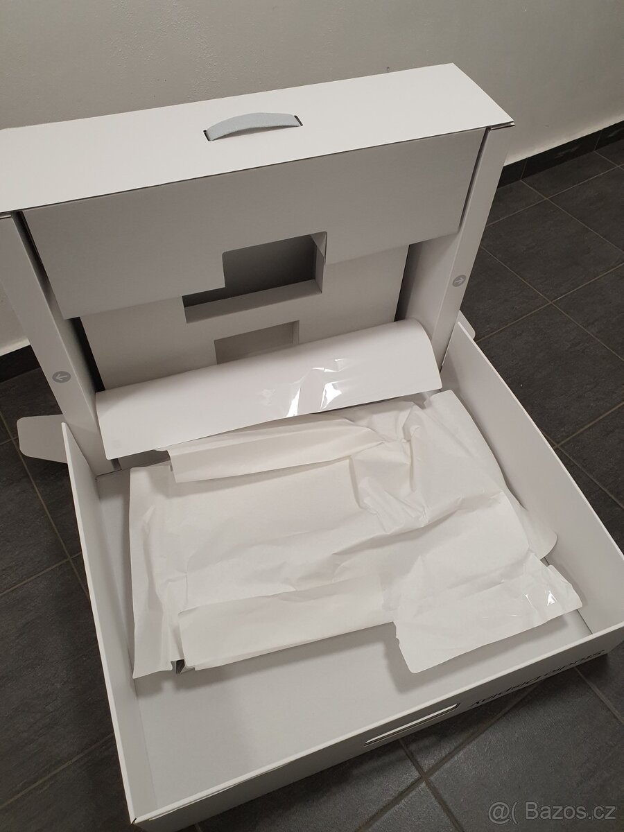 originální krabice obal na Apple Studio Display - 8