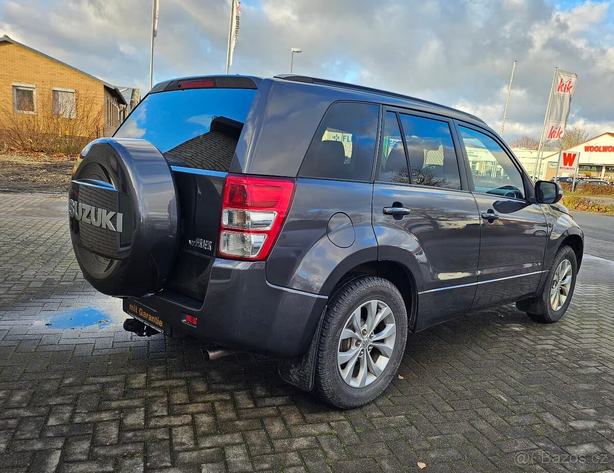 Suzuki Grand Vitara 2.4i Comfort benzín 124kw - 8