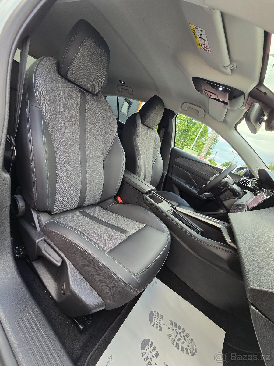 Peugeot 408 ALLURE Automat 96kW ČR 2023 LED KAMERA NAVI -DPH - 8