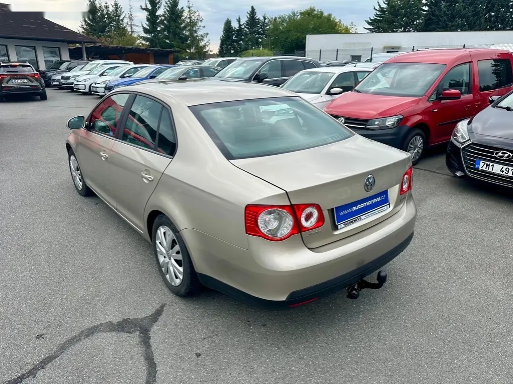 Volkswagen Jetta, 1.6i + LPG 75 KW - CZ - 8