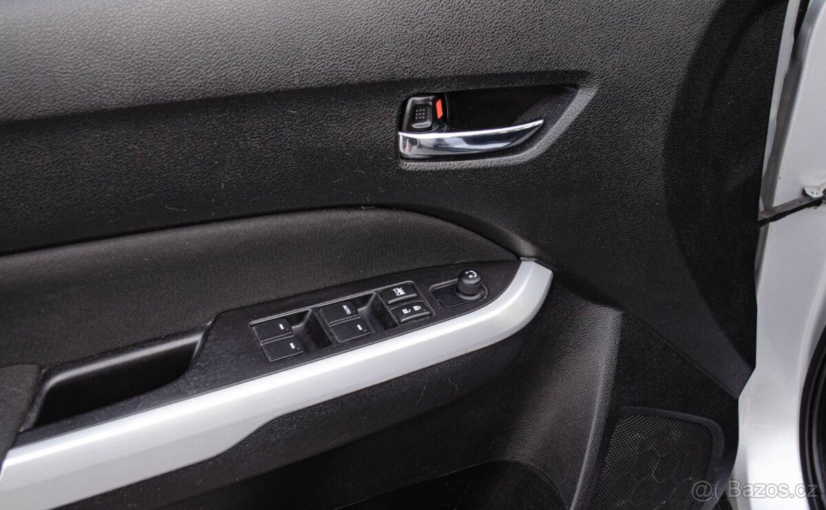 Suzuki Vitara 1.6i 4x4 - 8