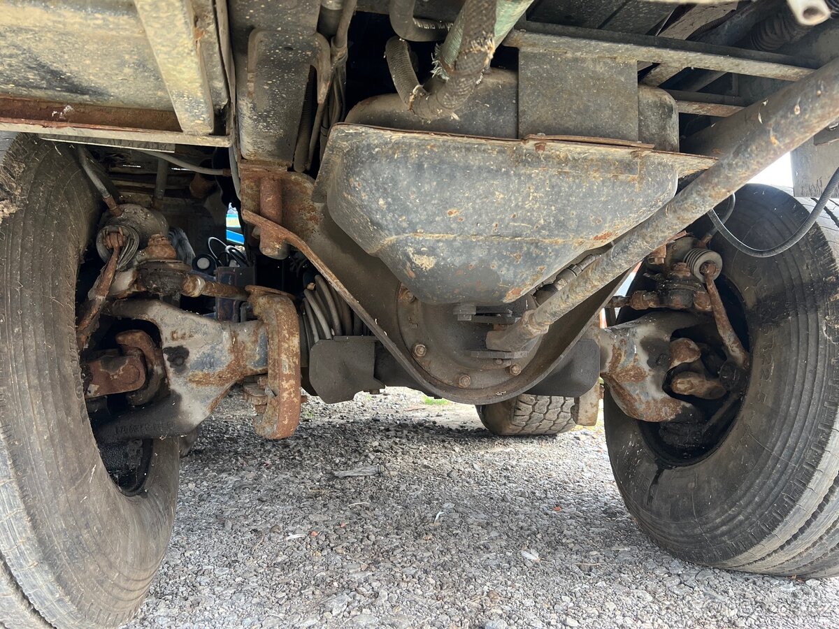 Tatra 815 6x6 tahač - 8