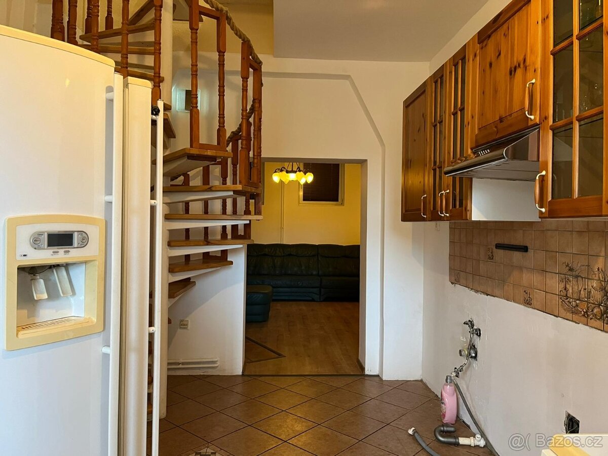 Prodej byt mezonet, ul. Prašná, Karlovy Vary ID 230 - 8