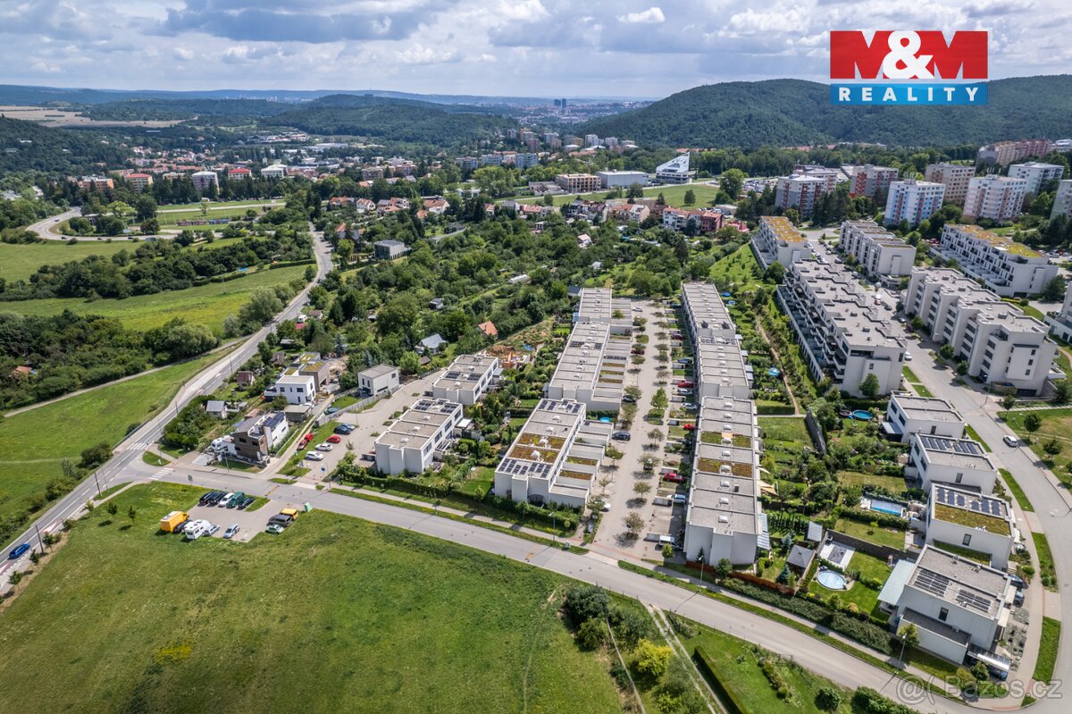 Prodej stavebního pozemku, 3007 m², Brno - Bystrc - 8