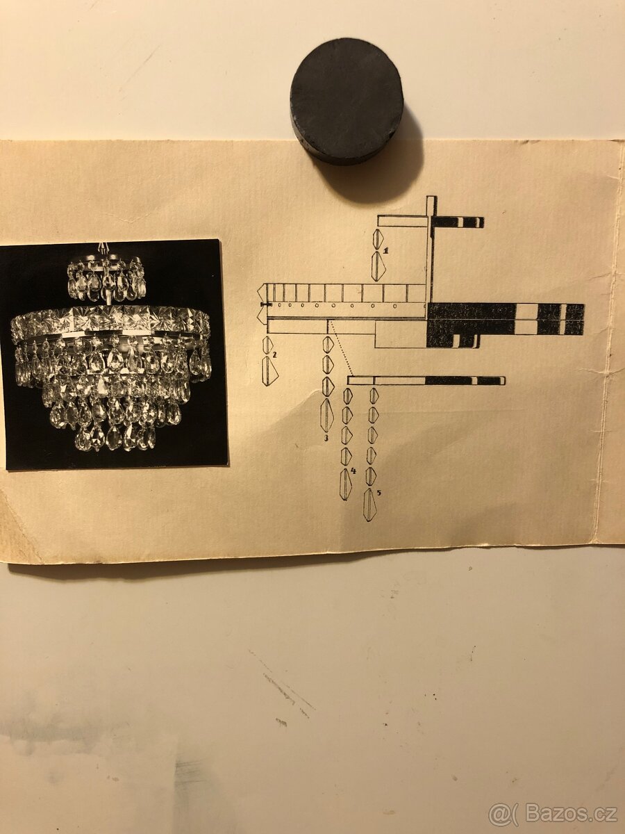 LUSTR S RODOKMENEM - 8