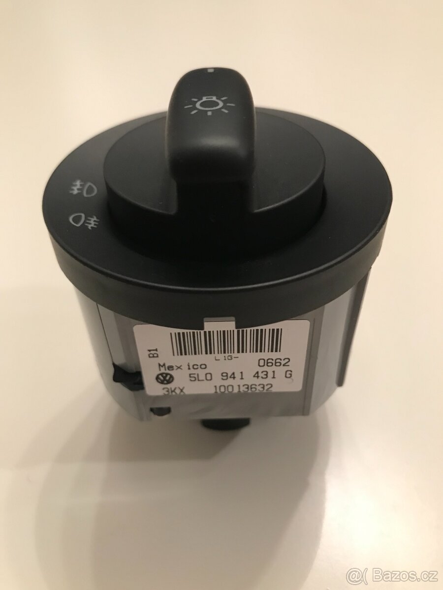 Prodam spinac ovladani svetel OCTAVIA II - 8