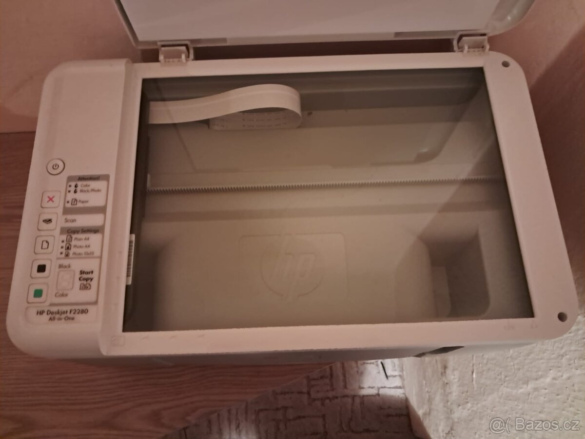 POČÍTAČ DELL, TISKÁRNA I SE STOLEM - 8