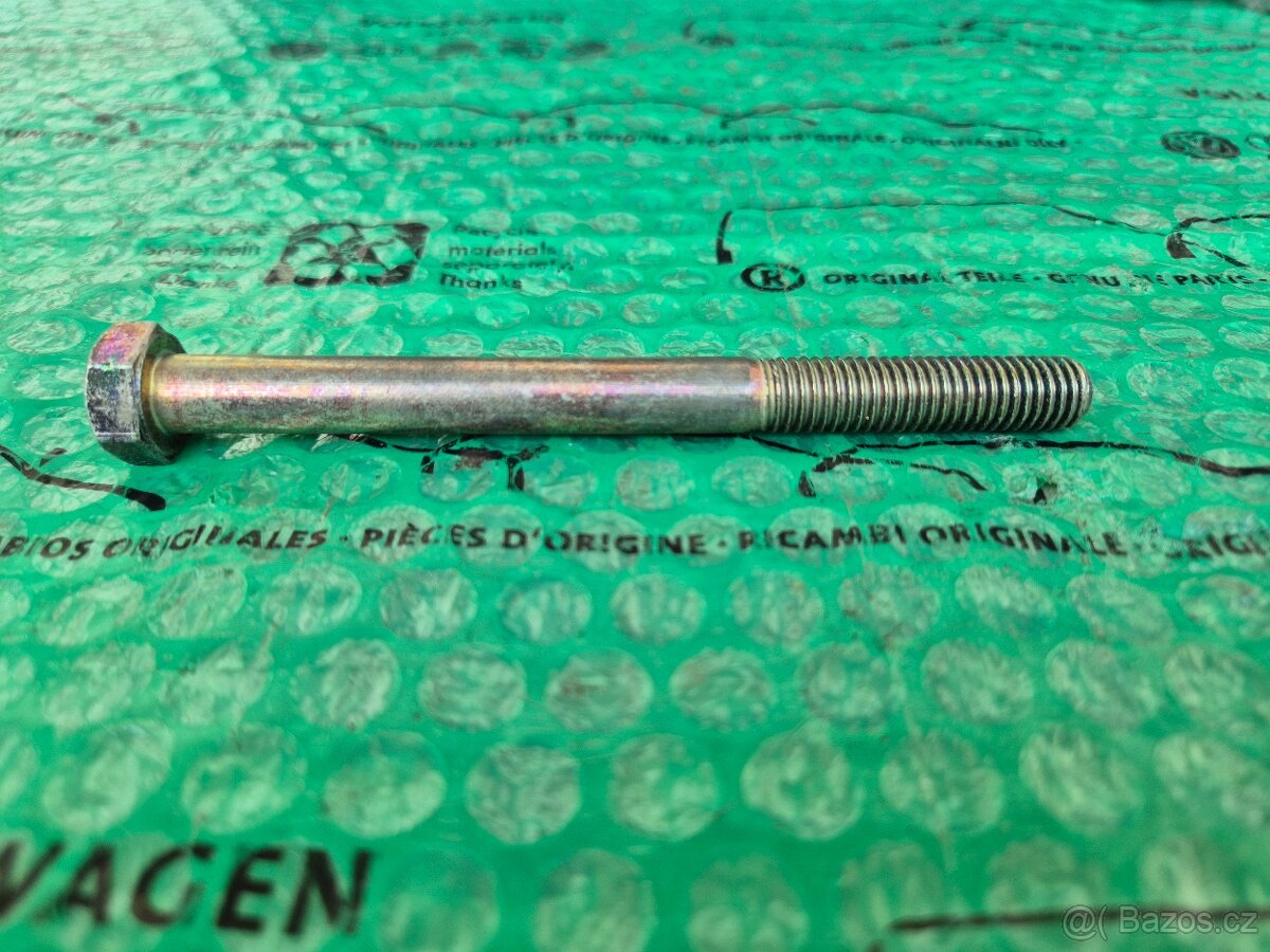 šroub konzole motoru Škoda Felicia 1.6 , 1.9d N90711801 , N - 8